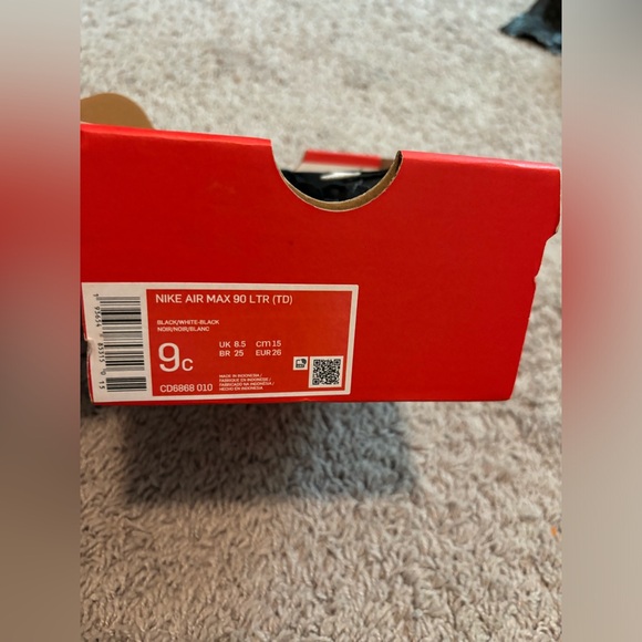 Toddler Nike Air Max - Picture 2 of 5